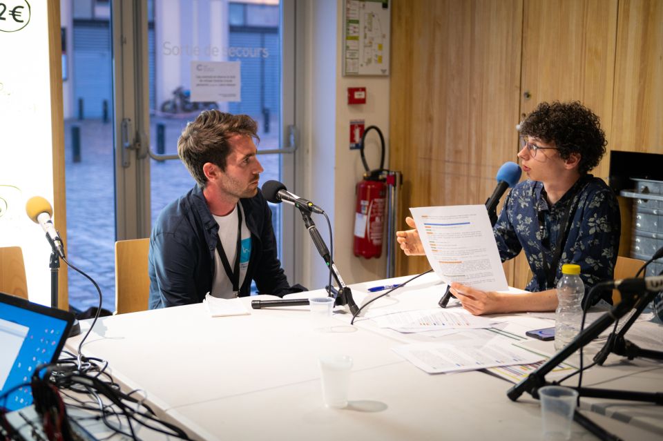 Emission de radio, animée par l'association de médiation scientifique les Dealers de science - Cap Sciences 2021 © G.D.Photos - université de Bordeaux 