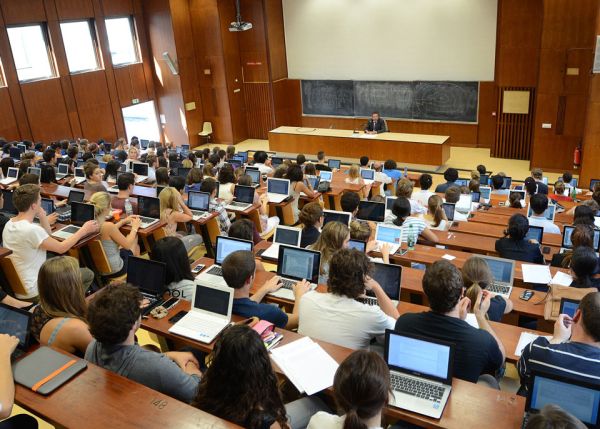 Photo : Amphi Vizioz, campus Montesquieu © université de Bordeaux