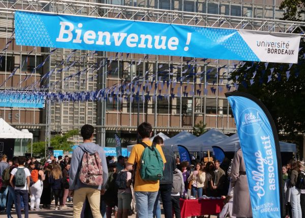 Photo : Fête la rentrée 2022 sur le campus Peixotto © université de Bordeaux