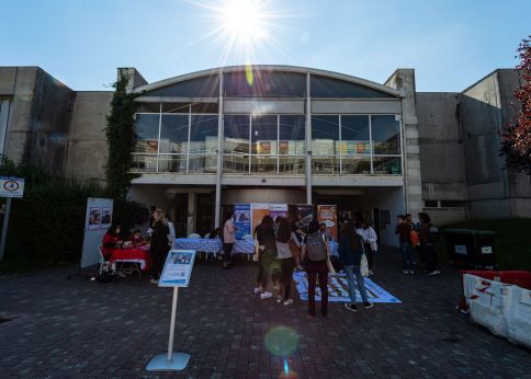 Photo Tout au long de l'année, les services de la vie universitaire et les assos vous proposent des animations sur le campus © Gautier Dufau 