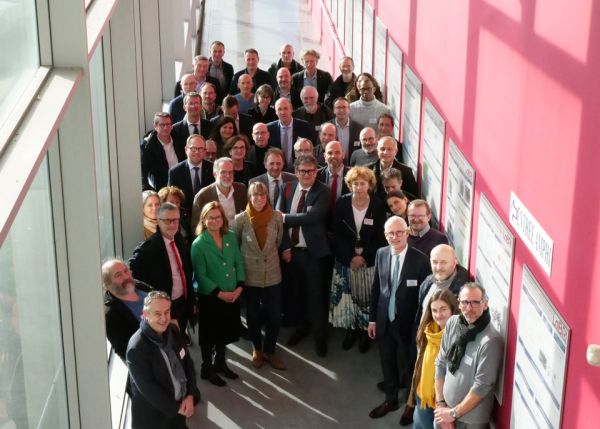 Photo : L'ensemble des participants de la plénière INFRANUM du 21/11, dans les locaux du LabRI © université de Bordeaux