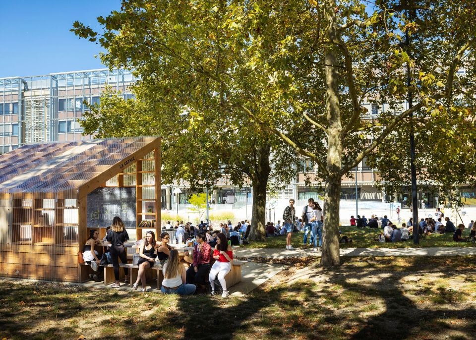 La Cabane lieu écoresponsable du campus Peixotto © Arthur Pequin