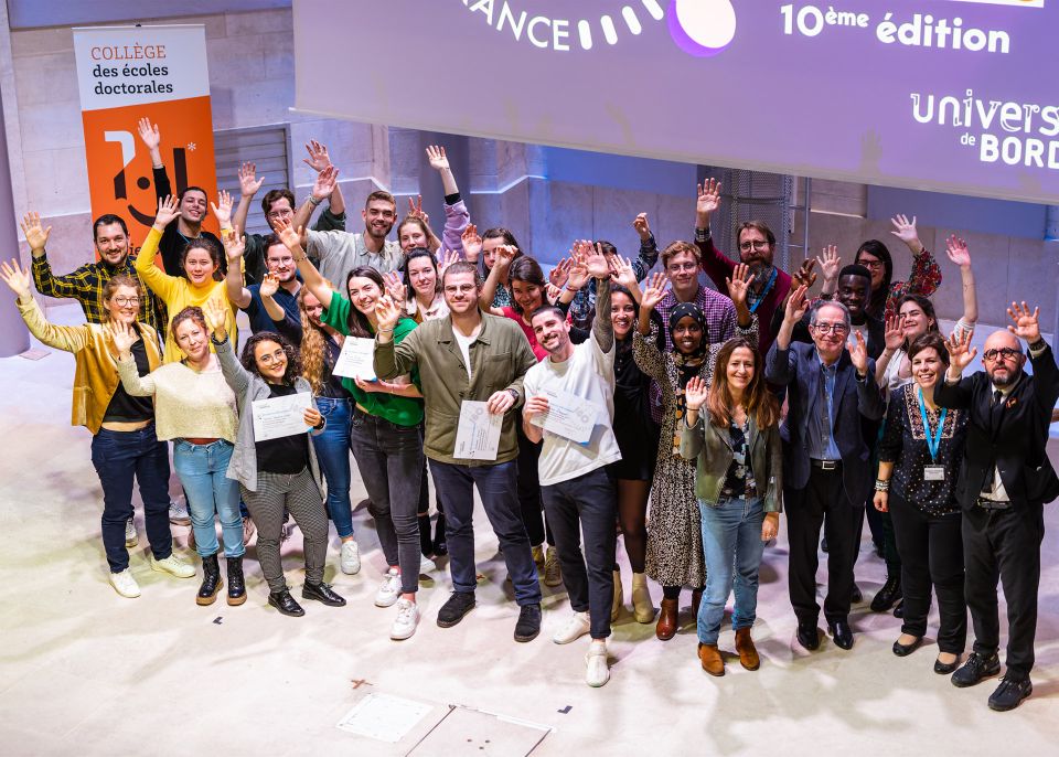 Les lauréats, candidats, membres du jury et organisateurs de la finale de l'université © Gautier Dufau / université de Bordeaux